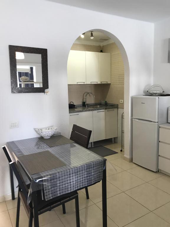 Fantastic Large Studio In Front Of Beach Heated Pool Wifi Arona  Oda fotoğraf